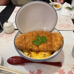 厚切りとじないカツ丼 六かつ - 