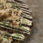 鉄板焼 もんじゃ焼 ひいろ - 少し酸味の香る、こだわりソース