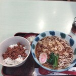 辰巳庵 - 料理写真:鶏そぼろ飯とたぬきそば