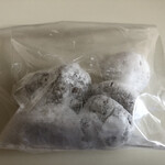 洋食喫茶かんぱーにゃ - チョコとナッツのスノーボール