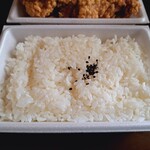 マミー - からあげ弁当(680円)　ご飯アップ