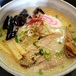 らーめん さわや - 料理写真:・しおらーめん860円