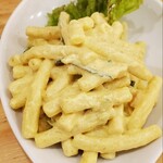 串カツ田中 - カレー風味マカロニサラダ