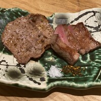 牛タンの食べ比べ