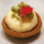 アマラントス - ランチコース 15950円 のピスタチオのタルト