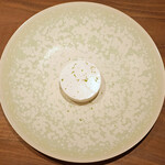 アマラントス - ランチコース 15950円 のメレンゲ ライム ココナッツ