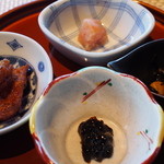 界 阿蘇 - 朝食：昆布明太子、煮ひじき、さつま揚げ、海苔の佃煮