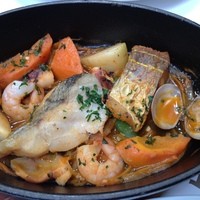 BISTRO DOUBLE - 魚介のストーブ煮込み。新鮮な魚介がたくさん入っています(´∀｀●）