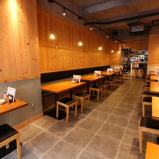 落ち着いた店内。忘年会など団体様でのご利用にもピッタリ！