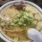 麺処 あきら - ミニ餃子風ワンタン6個いり。