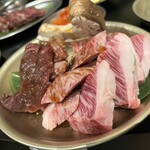 黒毛和牛食べ放題 焼肉結局たれ。 - 