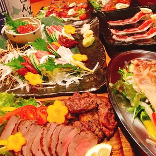 こだわりの創作馬肉料理のコースをご用意