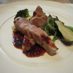 ミクニ マルノウチ - 黒豚のロティ　赤ワインソース