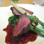 ミクニ マルノウチ - アンガス牛のハラミ　赤ワインソース