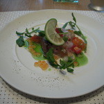 ミクニ マルノウチ - 鰤のグリエ　東京野菜のサラダ仕立て