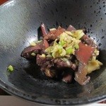 御料理 タイガー - 付け出しのアミタケなどの和え物