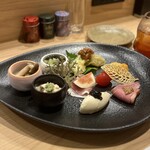 炭火とワインと純米酒 King Momo - 