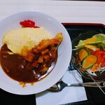 IKOI - 令和5年9月
オムカレーセット 770円
エビフライ、茄子フライ、サラダ、コーヒーor紅茶付