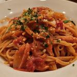 PIZZA DA BABBO - ベーコンと玉ねぎ、パプリカのトマトソーススパゲティ