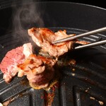 MeatBal Karne - 当店はチルドの生ラムの精肉を使用しております。