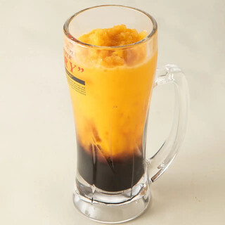 飲みやすいフローズンカクテル＆サワーございます。