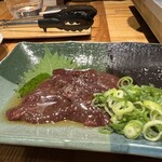 Kitashinchikokono - 本日のおすすめ、馬の生レバー。レバ好きなら、箸が止まらない、たまらないお味です。