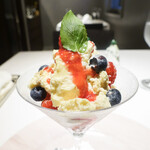 ル・マノアール・ダスティン - 