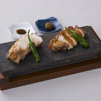 つくば鶏の炭火焼き　もも＆むね 盛り合わせ