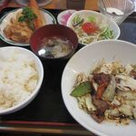 中国料理　味神館  - 回鍋肉定食(980円+税)
