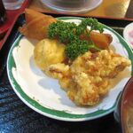 中国料理　味神館  - 定食のセットの揚げ物