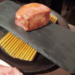 黒毛和牛焼肉 白か黒 - 