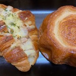 HOLZ - 左ツナワッサン　　　　　　　右名前不明