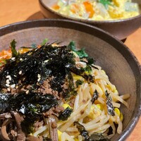 ホルモン焼肉 富や 栄店 - 