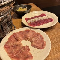 炭火焼肉ホルモン うしごろ 中目黒店 - 