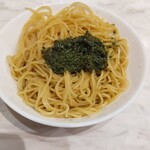 みなとや - バジルの乗った替玉