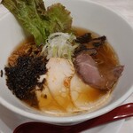 みなとや - 牛骨醤油ラーメン