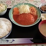 食事処 れんげ - 料理写真:Bランチ(日替り、イタリアンハンバーグ、800円)