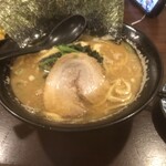 Yokohama Iekei Ramen Hinokiya - 