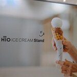 HiO ICE CREAM Stand - お店隣のこちらに長椅子あり