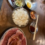 ホルモンまさる  - 