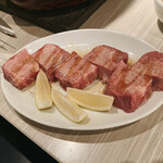 Horumon Yakiniku Hachi - 