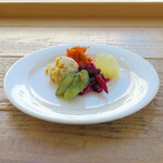 TABLE - 上品に盛られて美味♪。