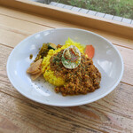 TABLE - この日はキーマカレー｡