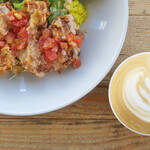 TABLE - 華やかなサルサソｰスと､