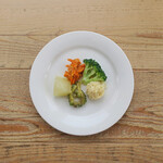 TABLE - 丁寧な盛り付けの、