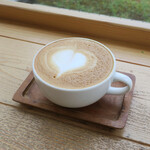 TABLE - 風味豊かなヘｰゼルナッツ。