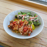 TABLE - カリカリのチキンを、