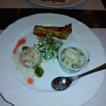 志喜亭 - サーモンとタルイカのタルタル、鰻のキッシュ、ベビーホタテとキノコのグラタン　タルタル美味しかったー、ホタテとキノコのグラタンも｡⁠◕⁠‿⁠◕⁠｡