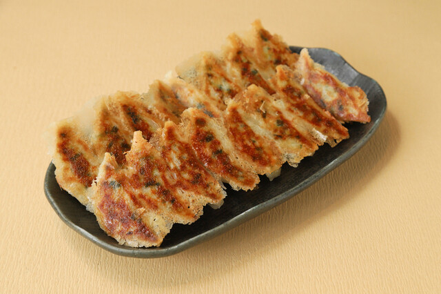 餃子歩兵 仙台一番町店 - 勾当台公園（餃子）の写真