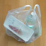 ディオ - 今日は無料の箱がなかったので、有料レジ袋５円を買って入れて帰りました (2023.09.07)